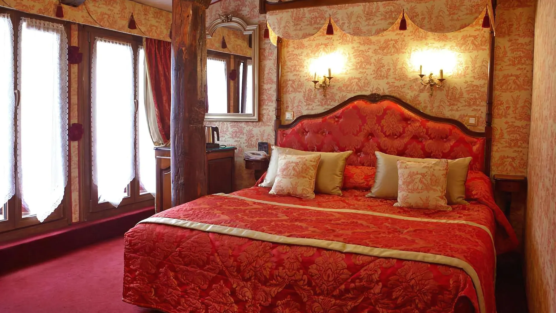 Grand Dechampaigne Hotel