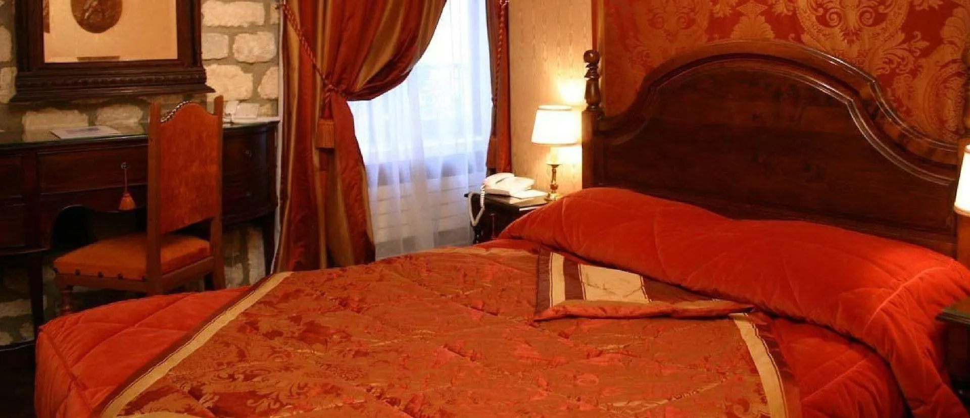 Grand Dechampaigne Hotel 3*