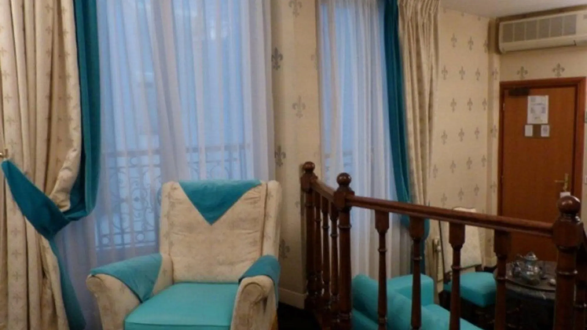 Grand Dechampaigne Hotel