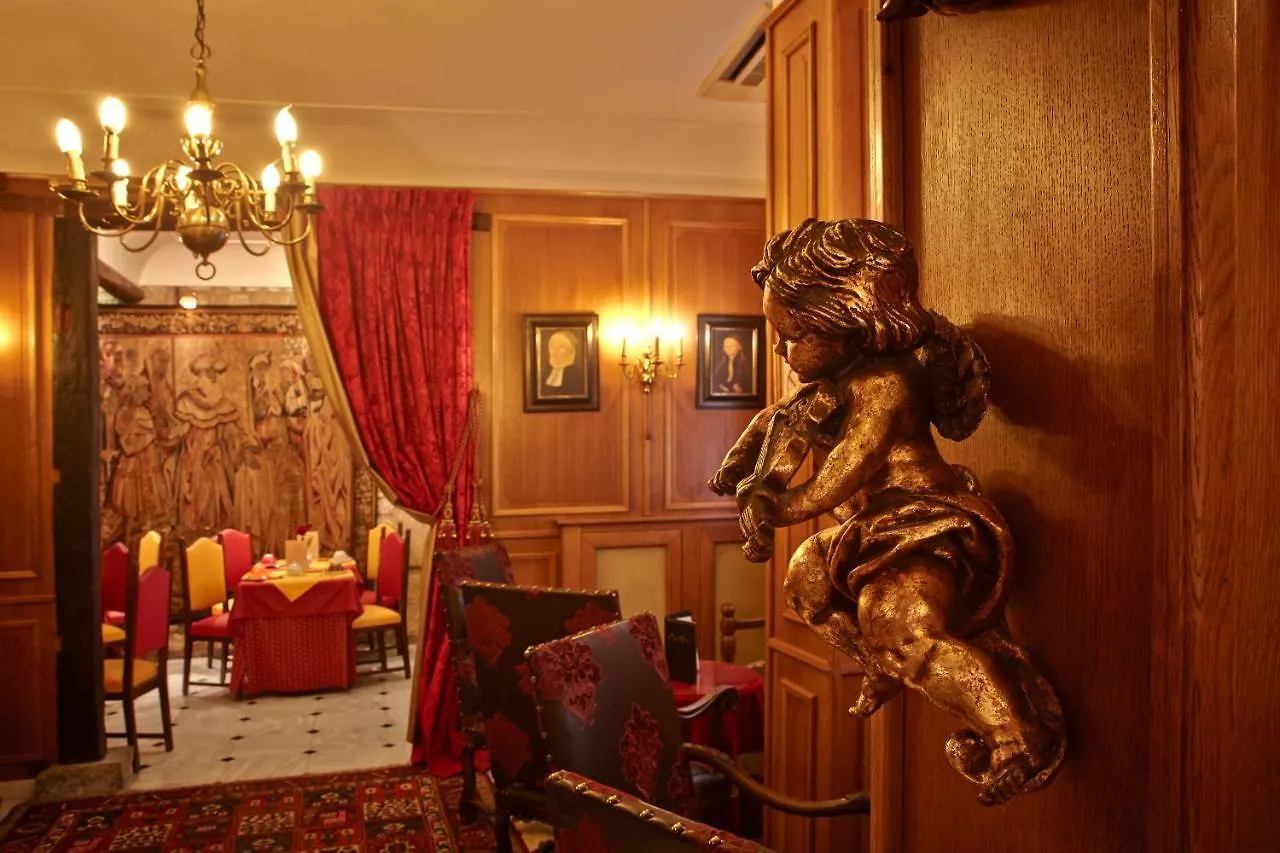 Ξενοδοχείο Grand Dechampaigne 3*